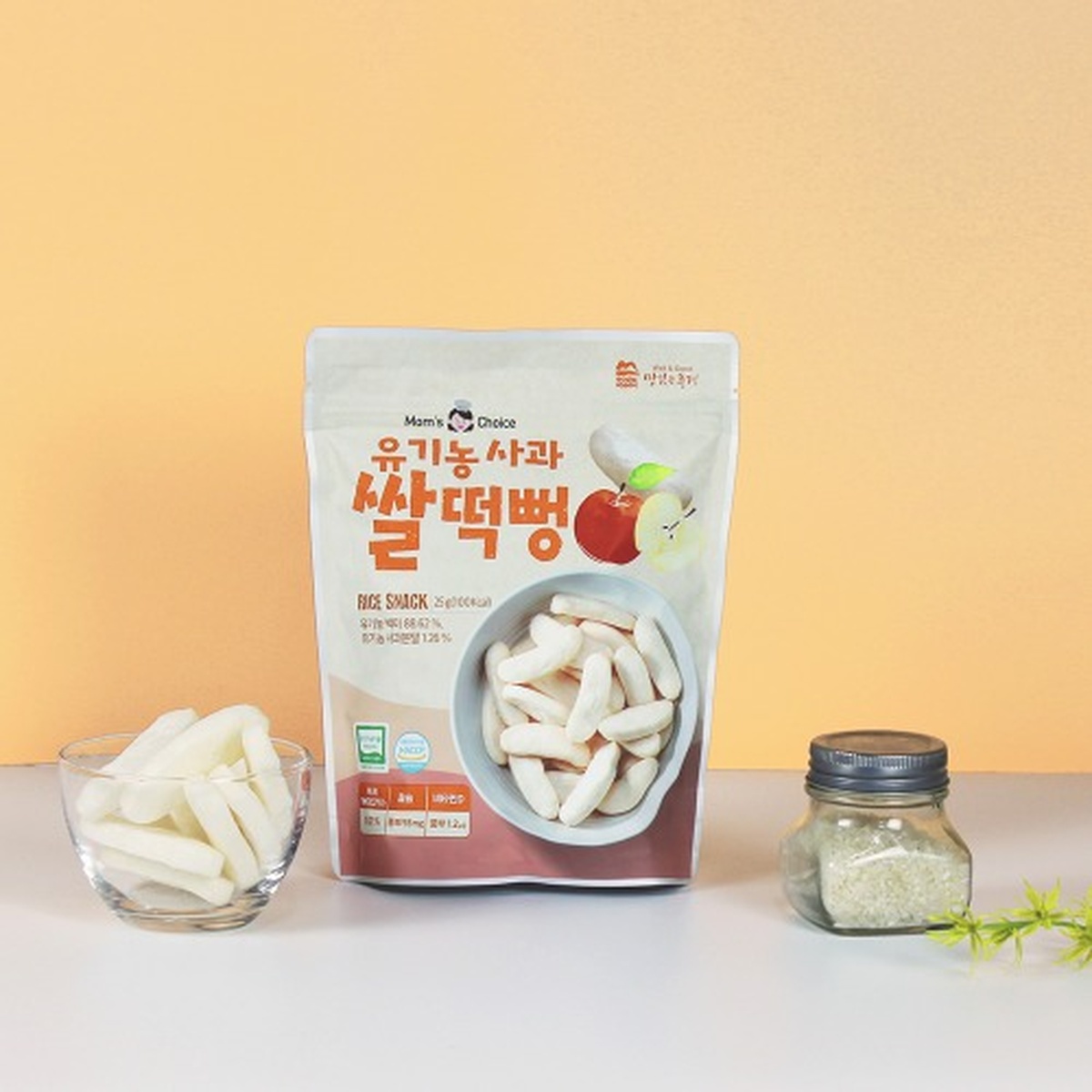 Bánh gạo hữu cơ Mom's Choice vị táo 6m+ - mặt trái