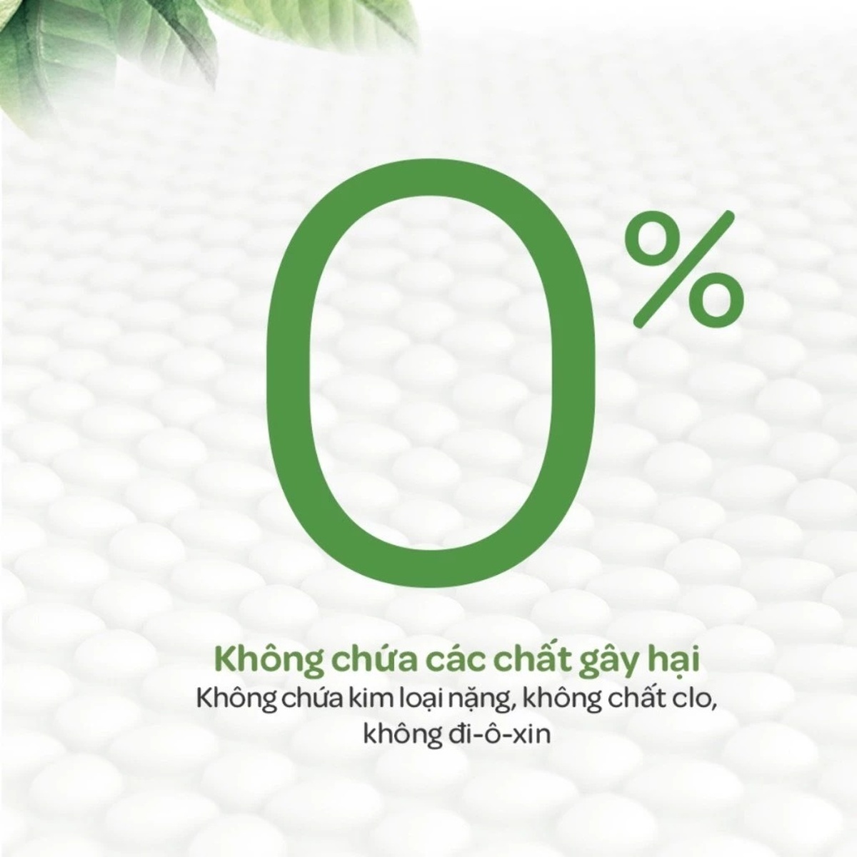Bỉm/ tã dán Huggies Naturemade size M64 (cho bé từ 6 - 11 kg) - EC - góc nghiêng