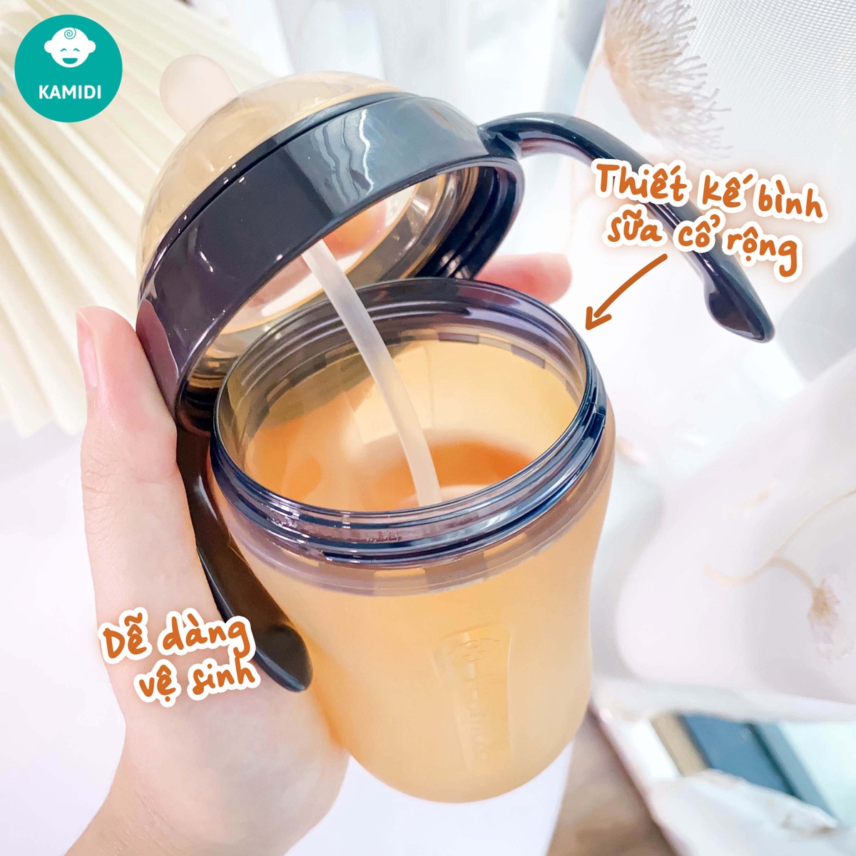 Bình sữa Kamidi Silicone 250ml (Màu Nâu) - mặt phải