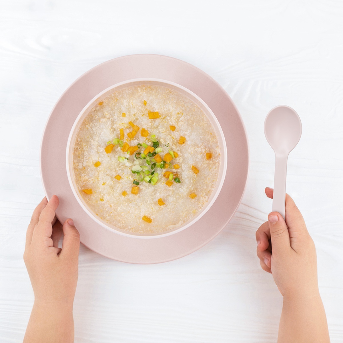 Bộ 4 thìa ăn cho bé Amori - mặt phải