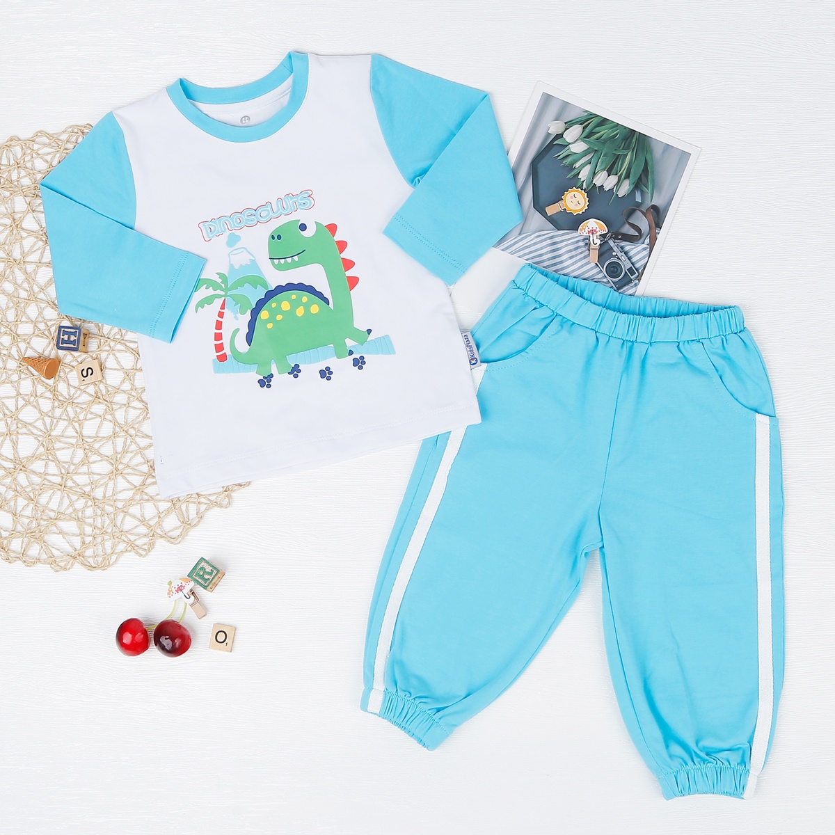 Bộ bé trai dài tay KidsPlaza in dinosaurs TT22T (Xanh)