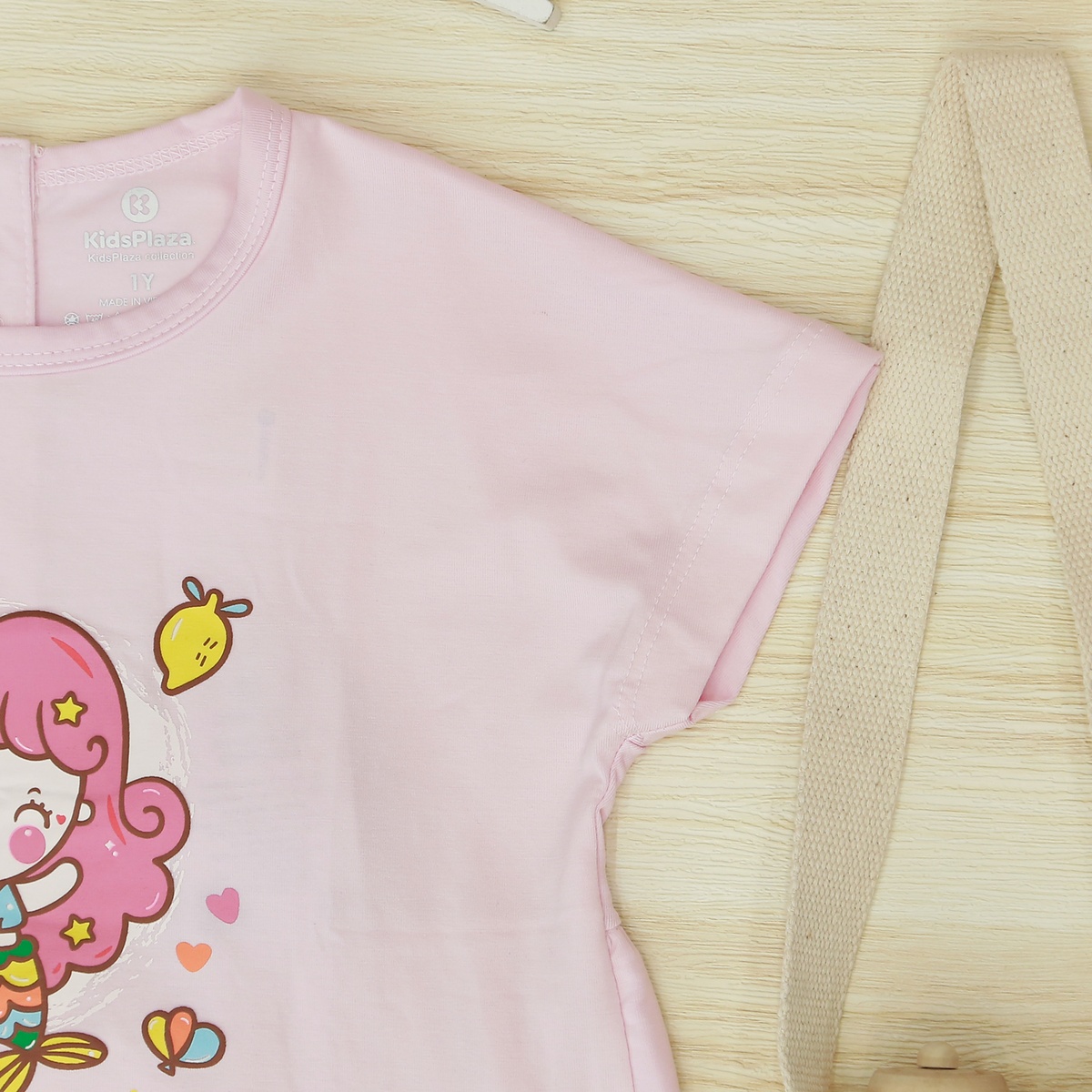 Bộ cộc bé gái in cool in mermaid KIDSPLAZA TT22H Xanh  - góc nghiêng