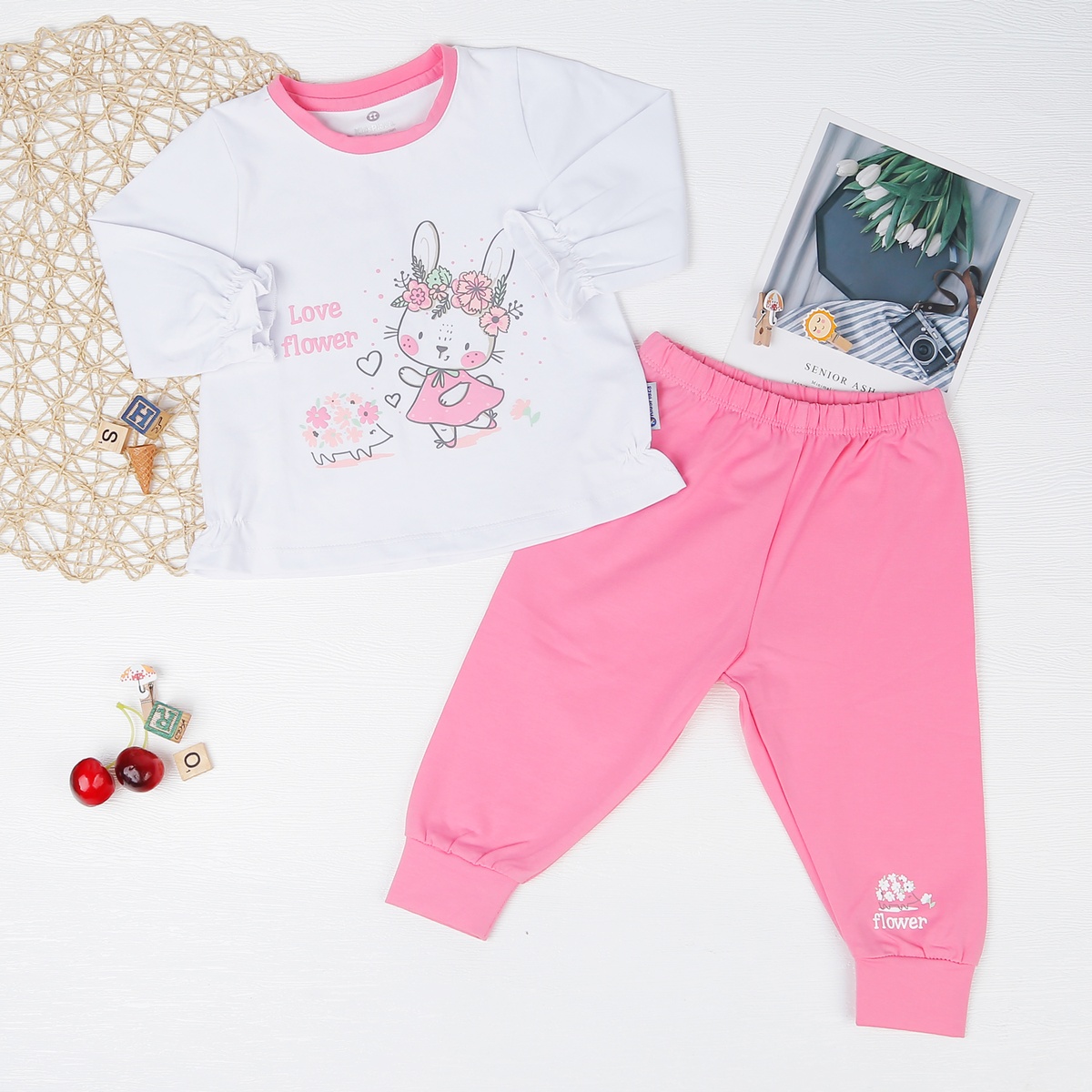 Bộ dài tay bé gái in thỏ trắng KidsPlaza TT22T