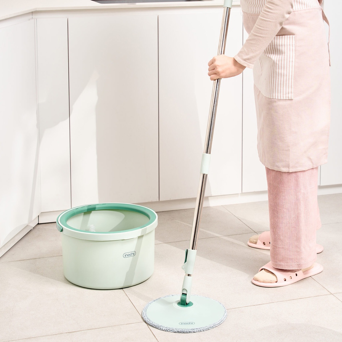 Bộ lau nhà tách nước Souji Inochi hình tròn - mặt trái