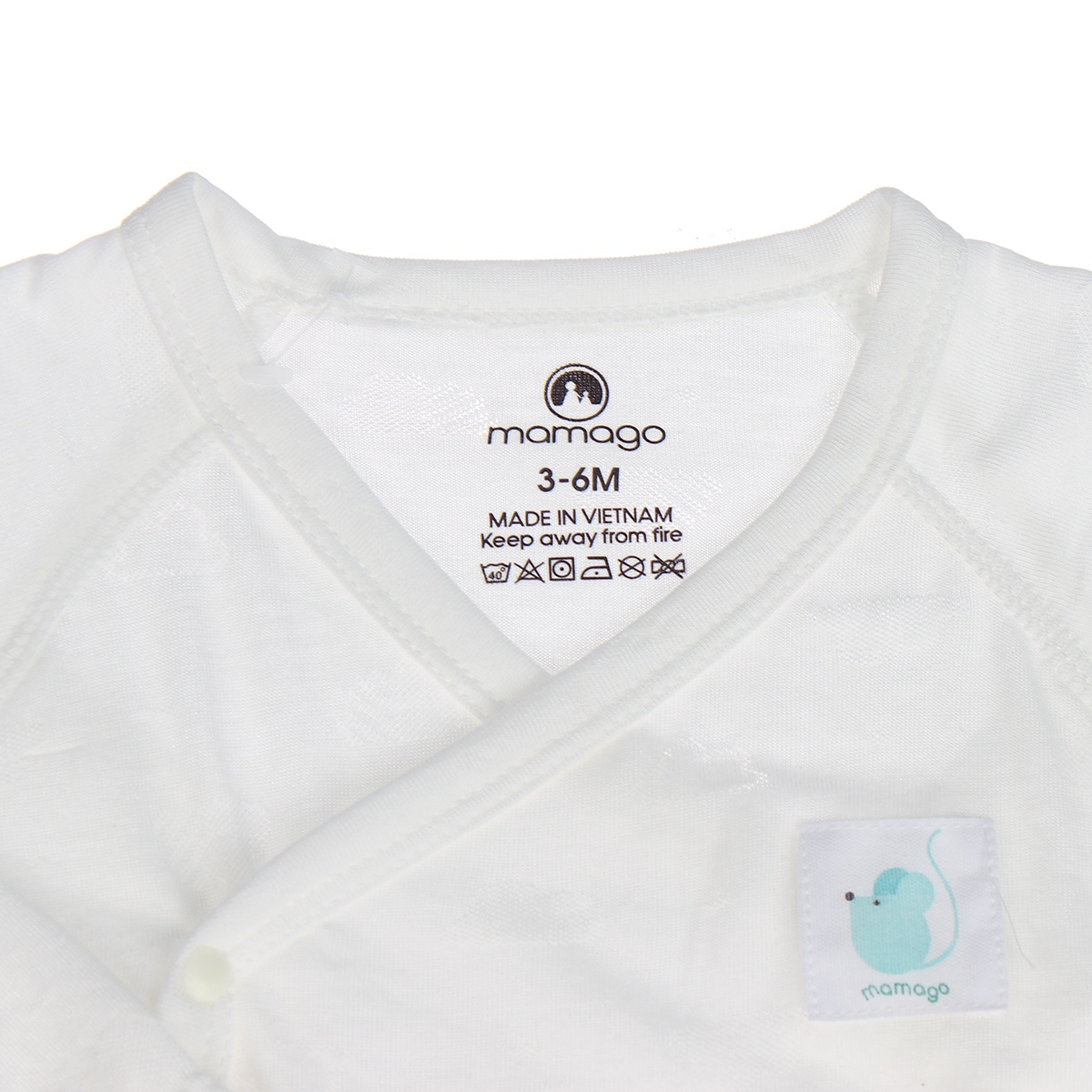 Bộ quần áo dài tay bé trai neil cài chéo Mamago HN20H 3-6M (Trắng) - mặt phải
