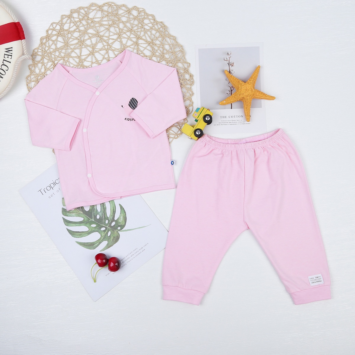 Bộ quần áo dài tay cài chéo KidsPlaza KA22 (Hồng)