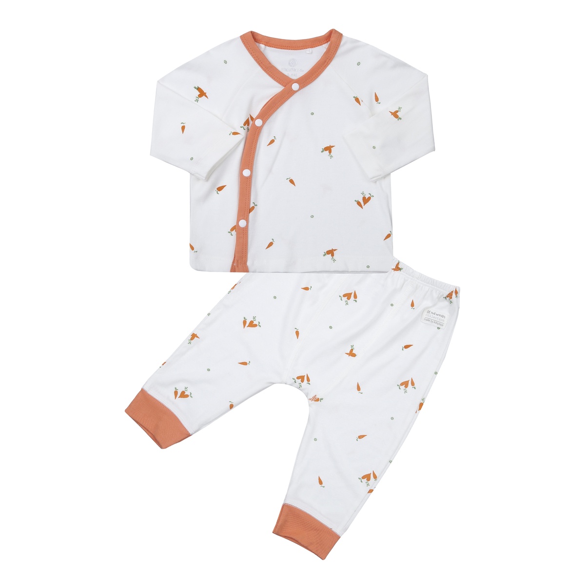 Bộ quần áo dài tay cài lệch KidsPlaza Otis in cà rốt ND23T (Trắng cam)