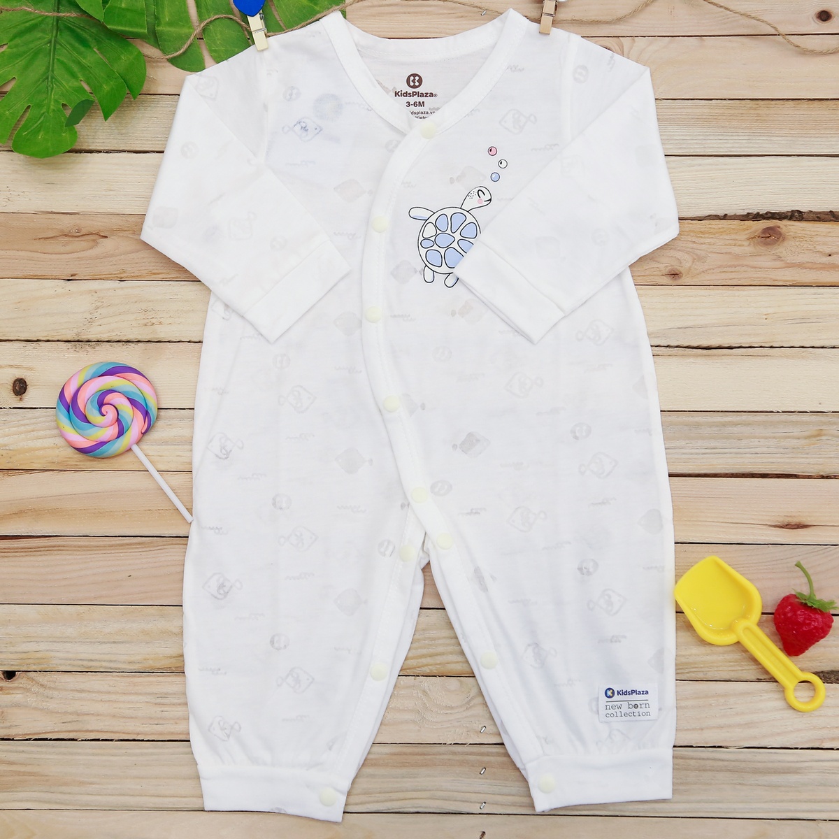 Body sơ sinh dài tay KidsPlaza in rùa HN21T (Trắng)