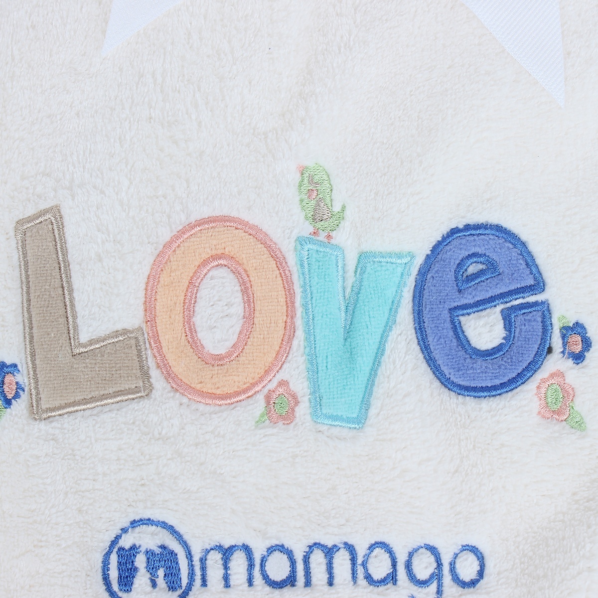 Chăn bông Mamago thêu chữ LOVE MM04 màu trắng sữa - mặt trái