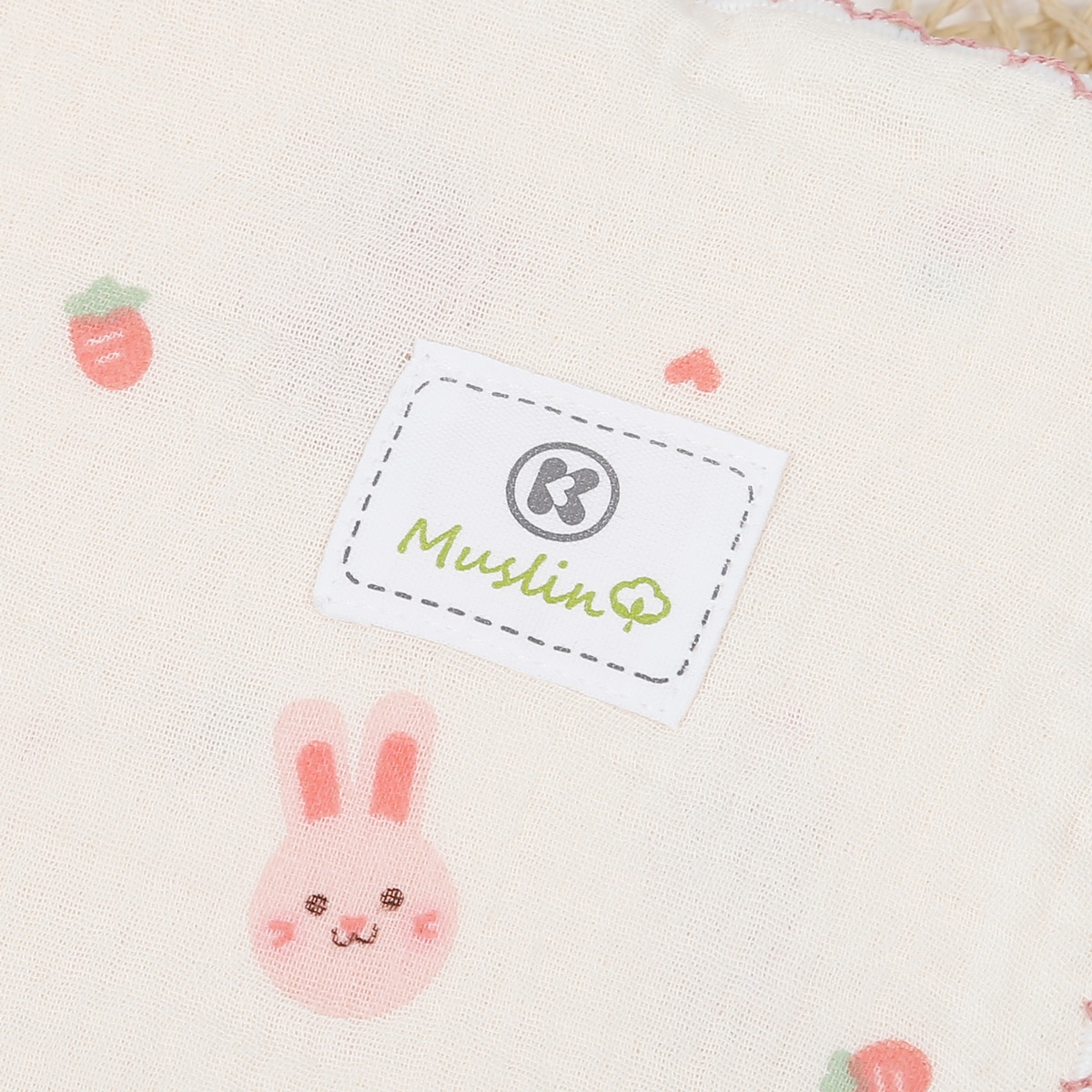 Chăn đa năng Kids Plaza Muslin hình con thỏ PG23 - mặt phải