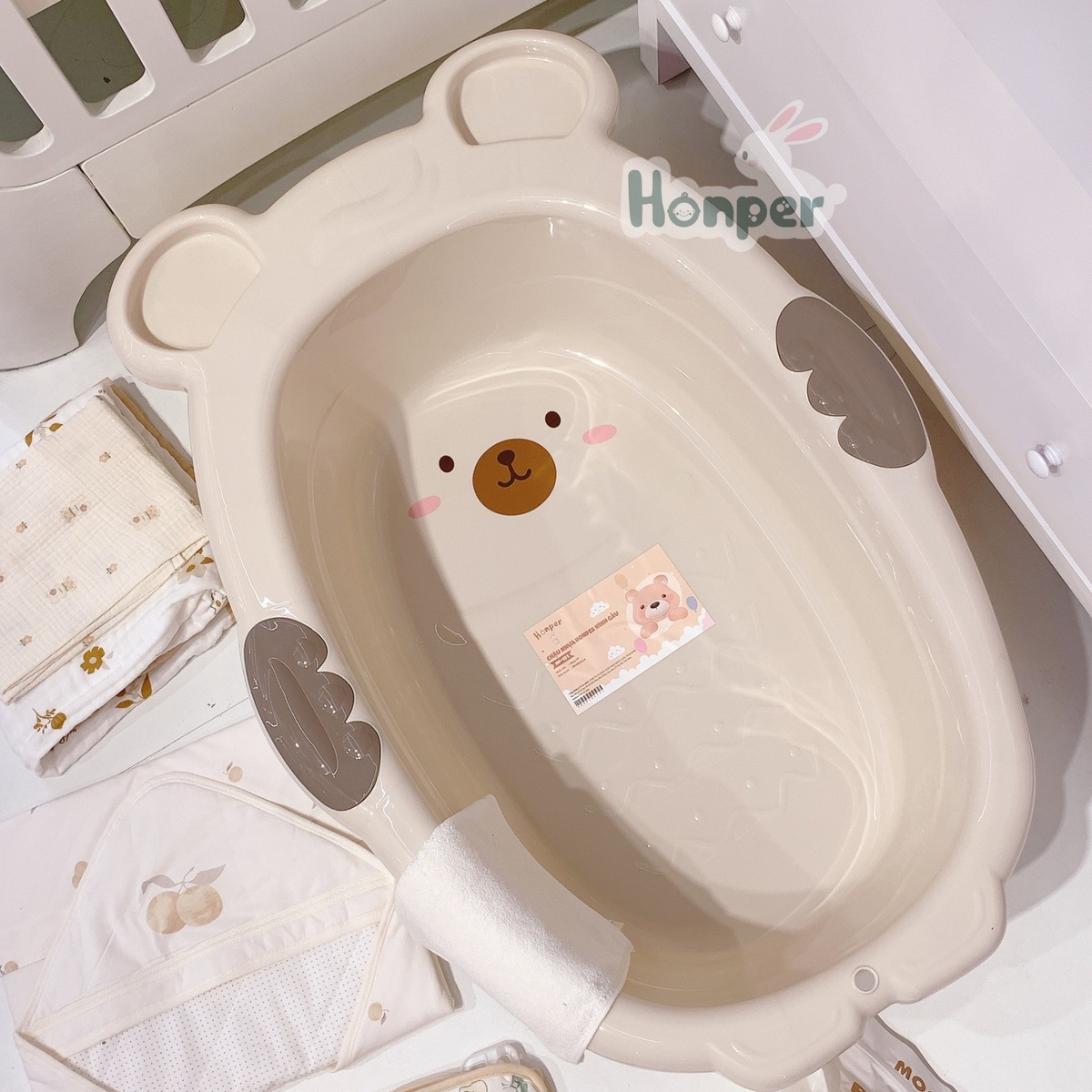 Chậu tắm cho bé Honper hình gấu HP131 (Màu ngẫu nhiên) - mặt phải