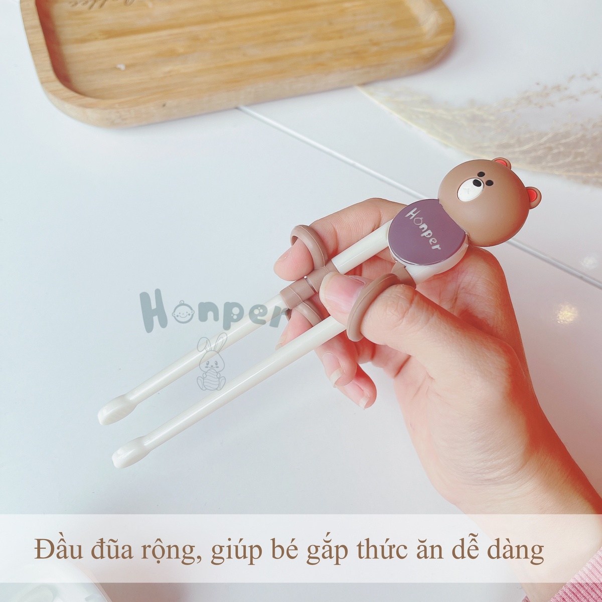 Đũa tập ăn cho bé Honper HP-124 (Mẫu ngẫu nhiên) - mặt trái