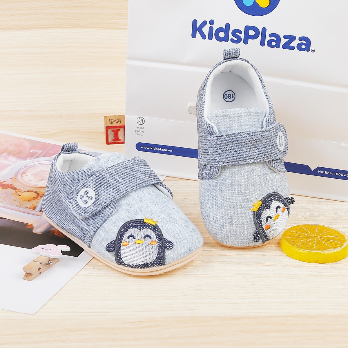 Giày tập đi KidsPlaza 22K-S6 hình Penguin (Xanh)