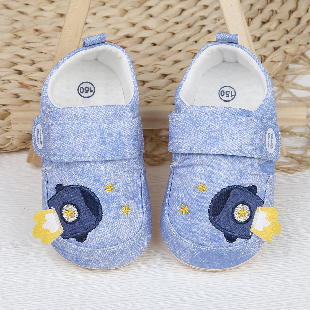 Giày tập đi KidsPlaza 23K-S4 thêu tên lửa (Xanh)