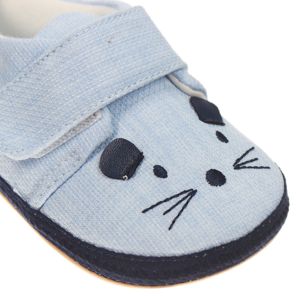 Giày tập đi Mamago K12 thêu hình Chuột size 14 (Xanh) - mặt phải