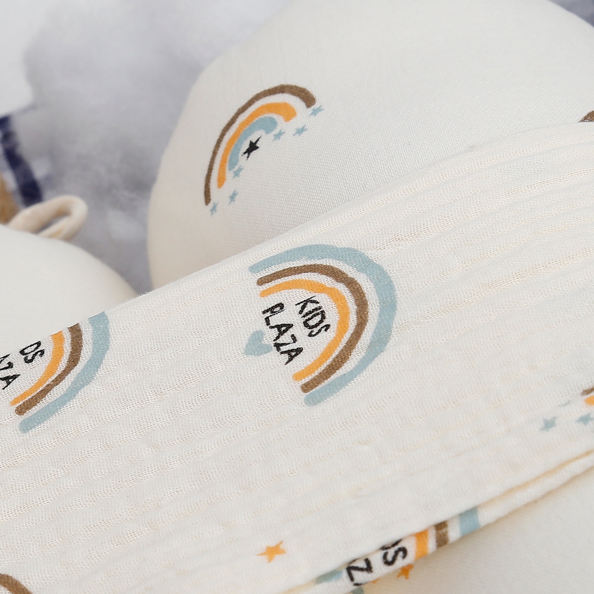 Gối chặn Kids Plaza Muslin hình cầu vòng PG23 - mặt trái