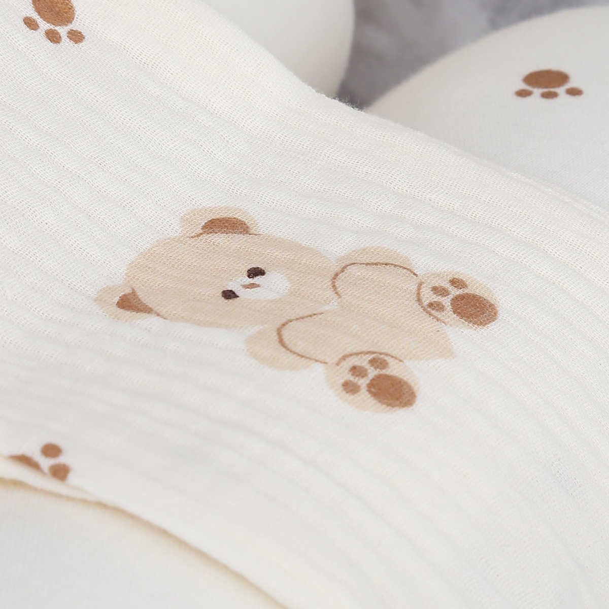 Gối chặn KidsPlaza Muslin gấu PG23 - mặt trái