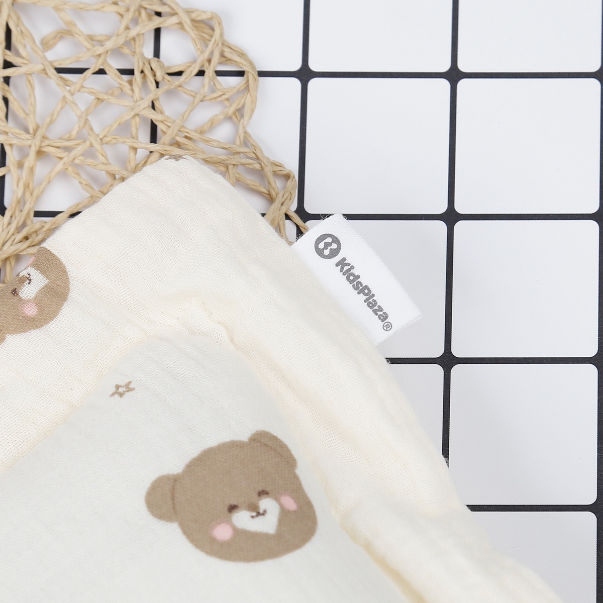 Gối lõm sơ sinh KidsPlaza Muslin hình gấu PG23 - mặt trái
