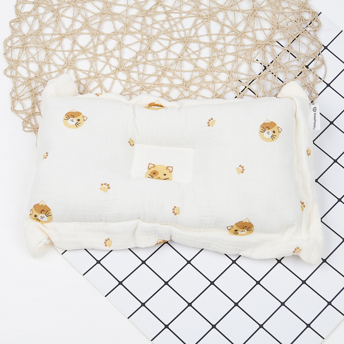 Gối lõm sơ sinh KidsPlaza Muslin hình mèo PG23