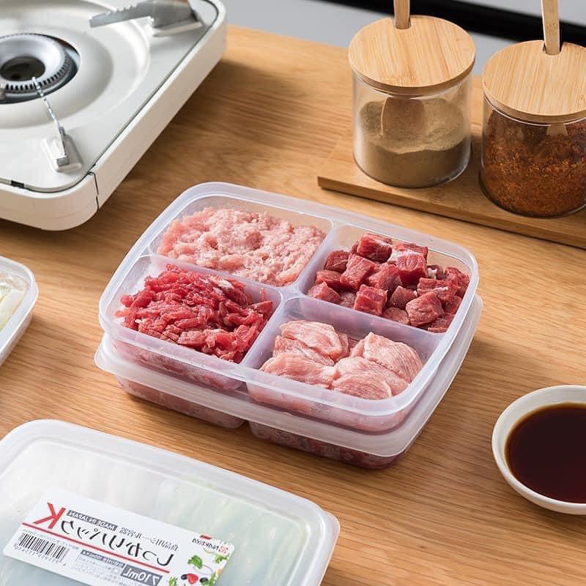 Hộp nhựa đựng thực phẩm Nakaya chia ngăn nắp dẻo (710ml) - mặt trái