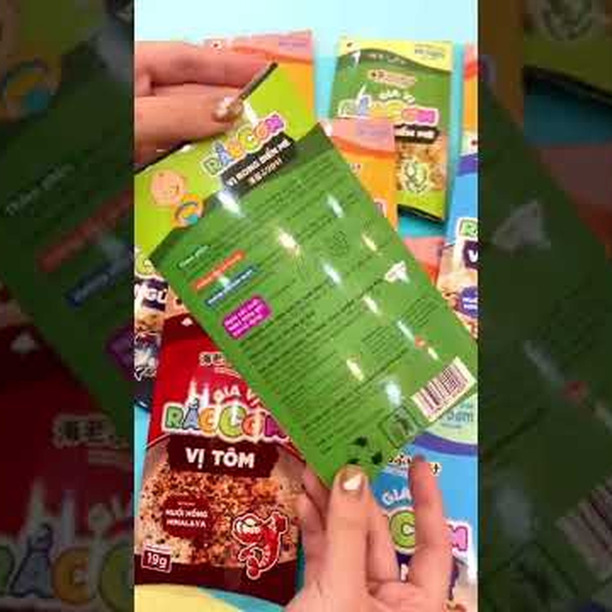 Gia vị rắc cơm Thuyền Xưa Ăn Dặm Cho Con - Vị Rong Biển Mè (Gói 19g) - video