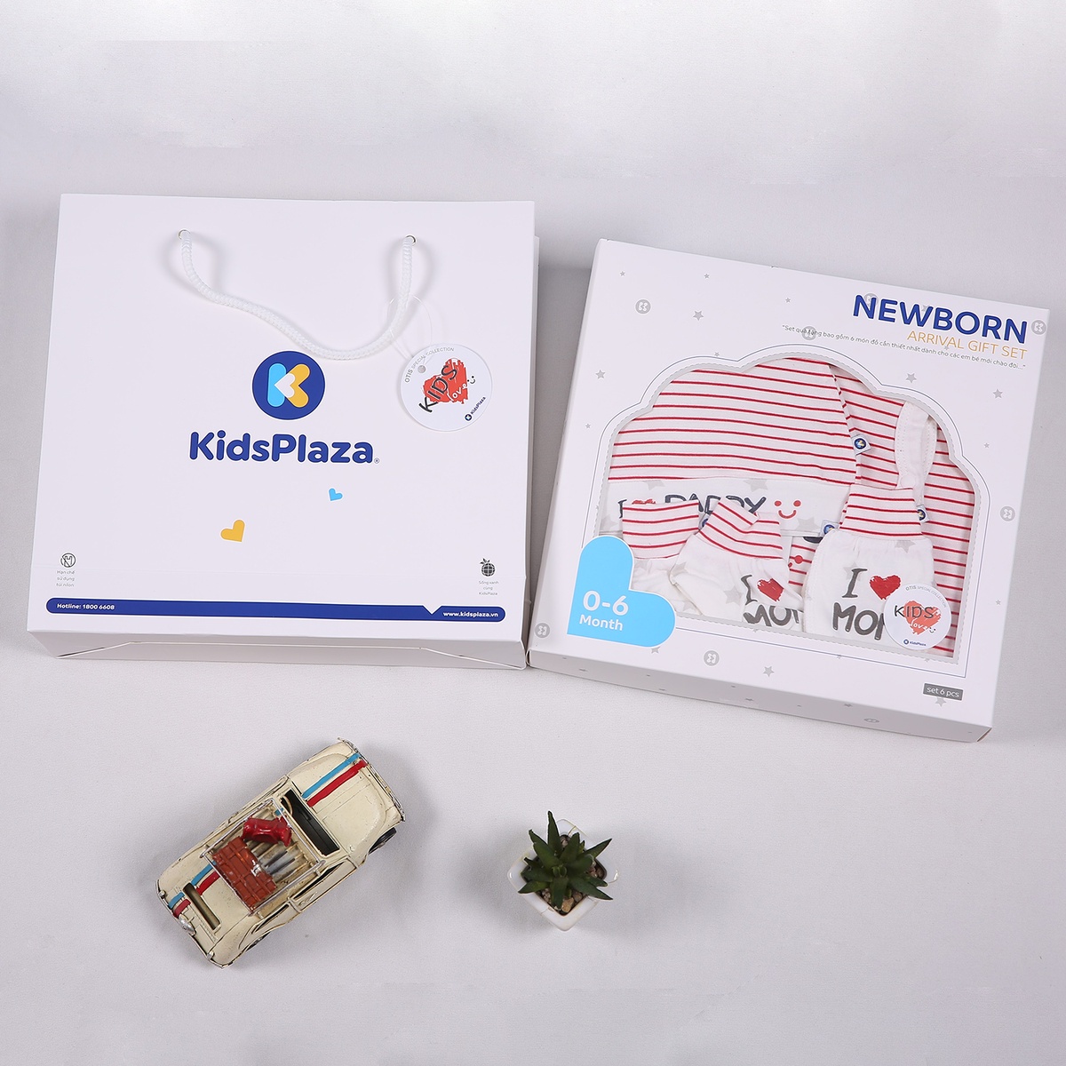 Set quà tặng Otis kẻ ngang KidsPlaza ND21H (Trắng) - mặt sau