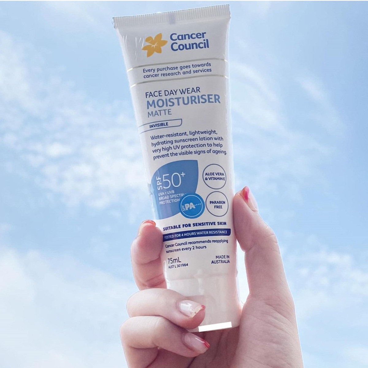 Kem chống nắng  Cancer Council Face Day Wear SPF50+/PA++++ (75ml) - mặt phải