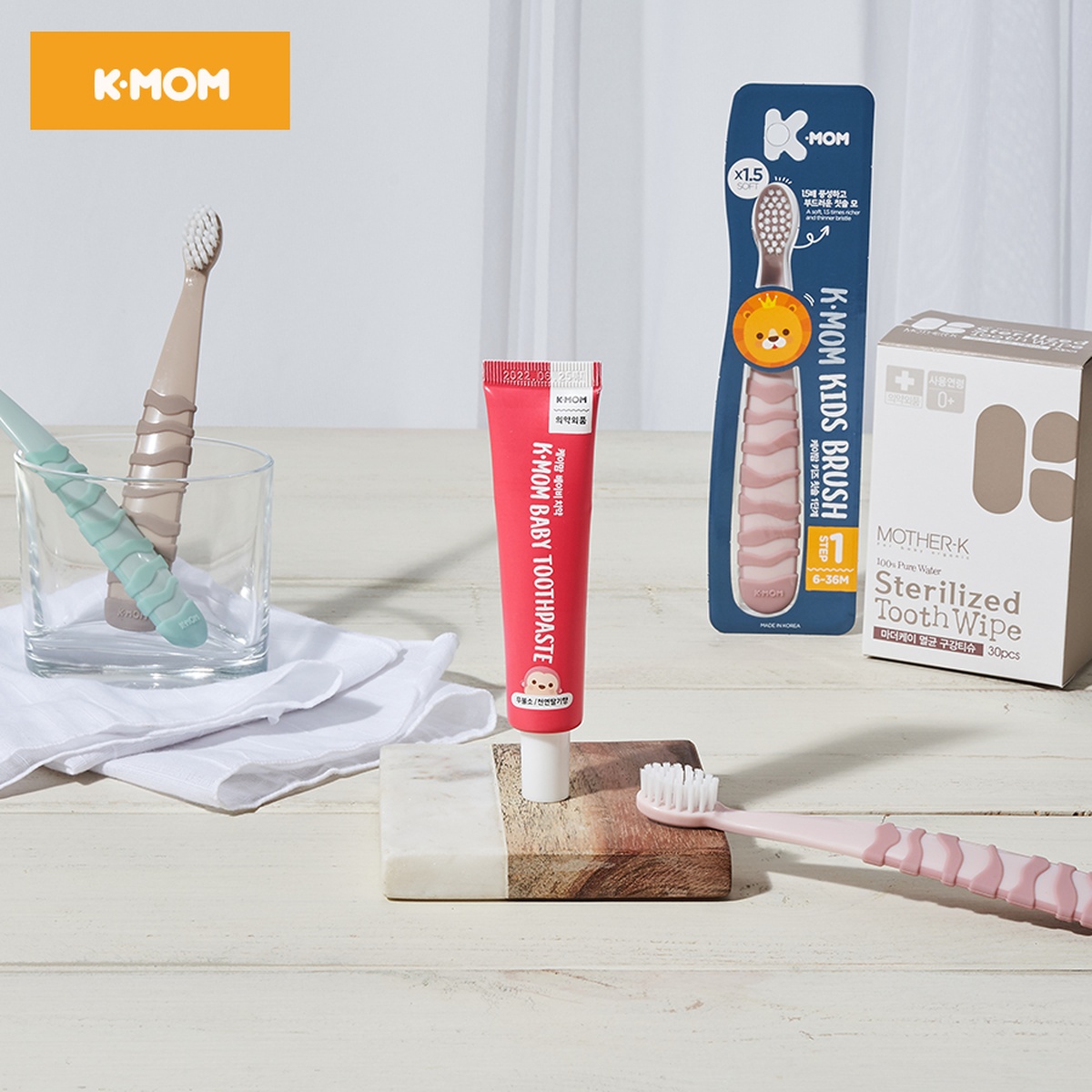 Kem Đánh Răng Trẻ Em Không Chứa Flouride K-Mom KM13593 6-36M - góc nghiêng