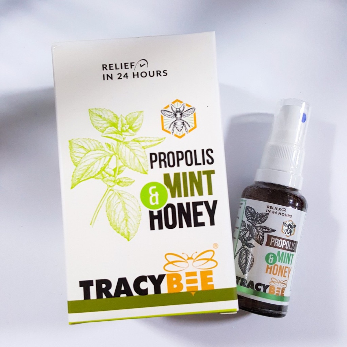 Keo ong Tracybee vị bạc hà trị viêm họng 30ml - góc nghiêng