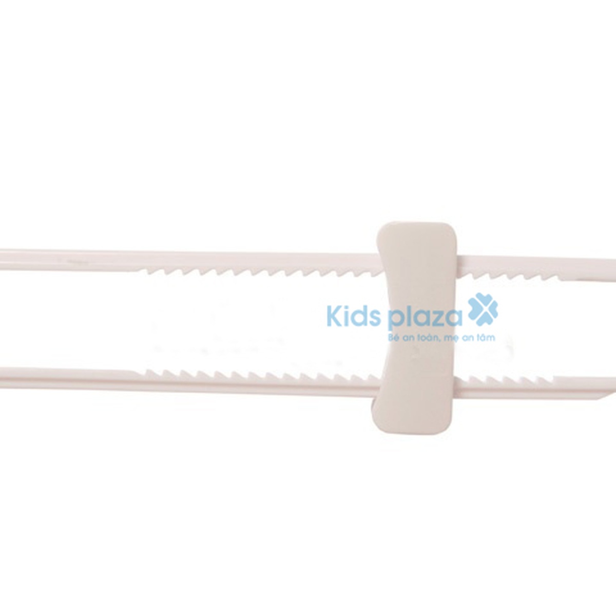 Khóa tủ bằng nhựa Dreambaby F103 - mặt sau