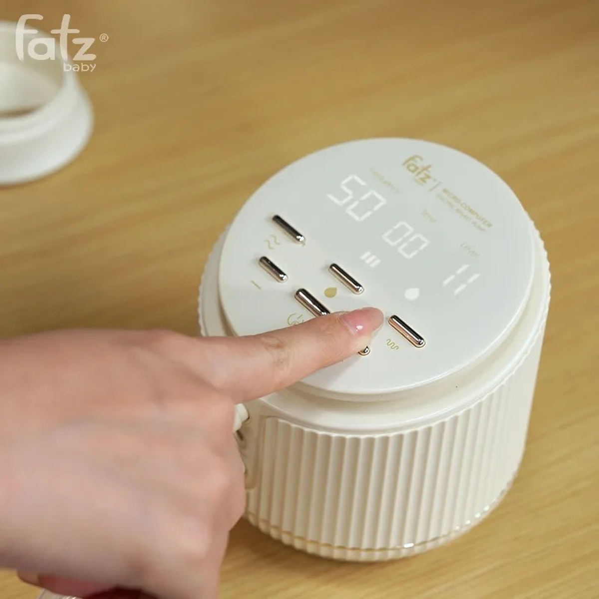 Máy hút sữa điện đôi Resonance 11 Plus FB1230BT - mặt sau