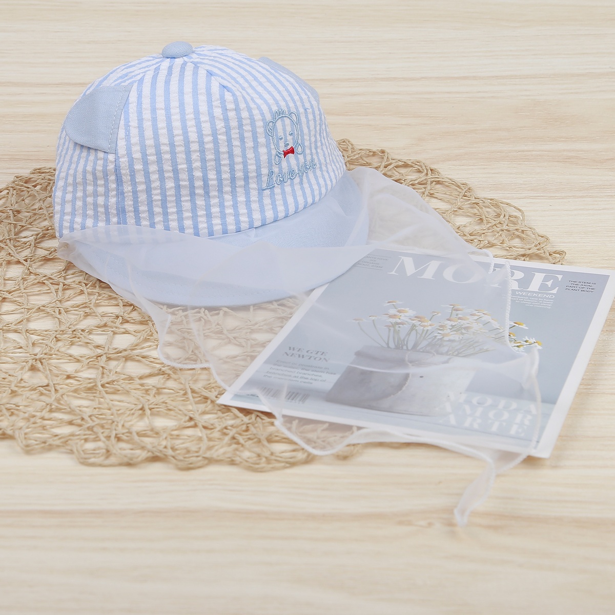 Mũ lưỡi trai phủ voan kẻ sọc KidsPlaza xanh DN22H - mặt phải
