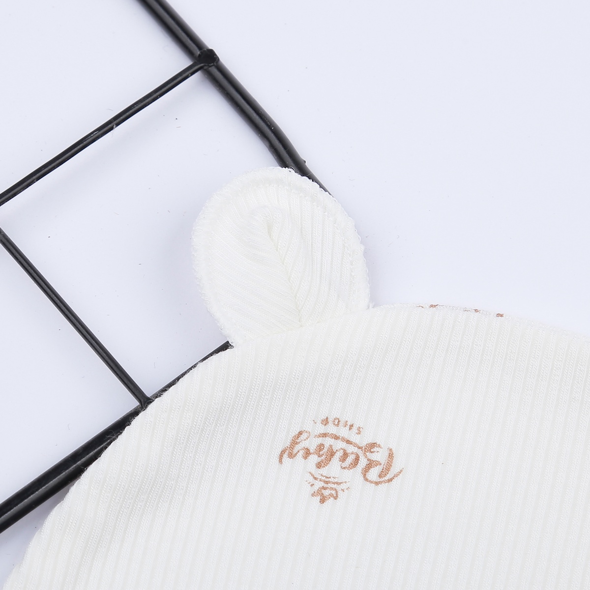 Mũ sơ sinh KidsPlaza fresh air ND23H (Trắng) - mặt trái