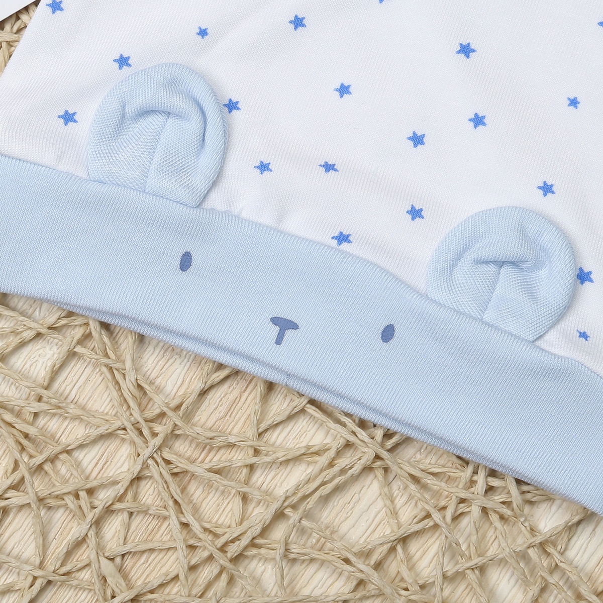 Mũ sơ sinh KidsPlaza Otis in sao ND23T (Trắng xanh) - mặt trái