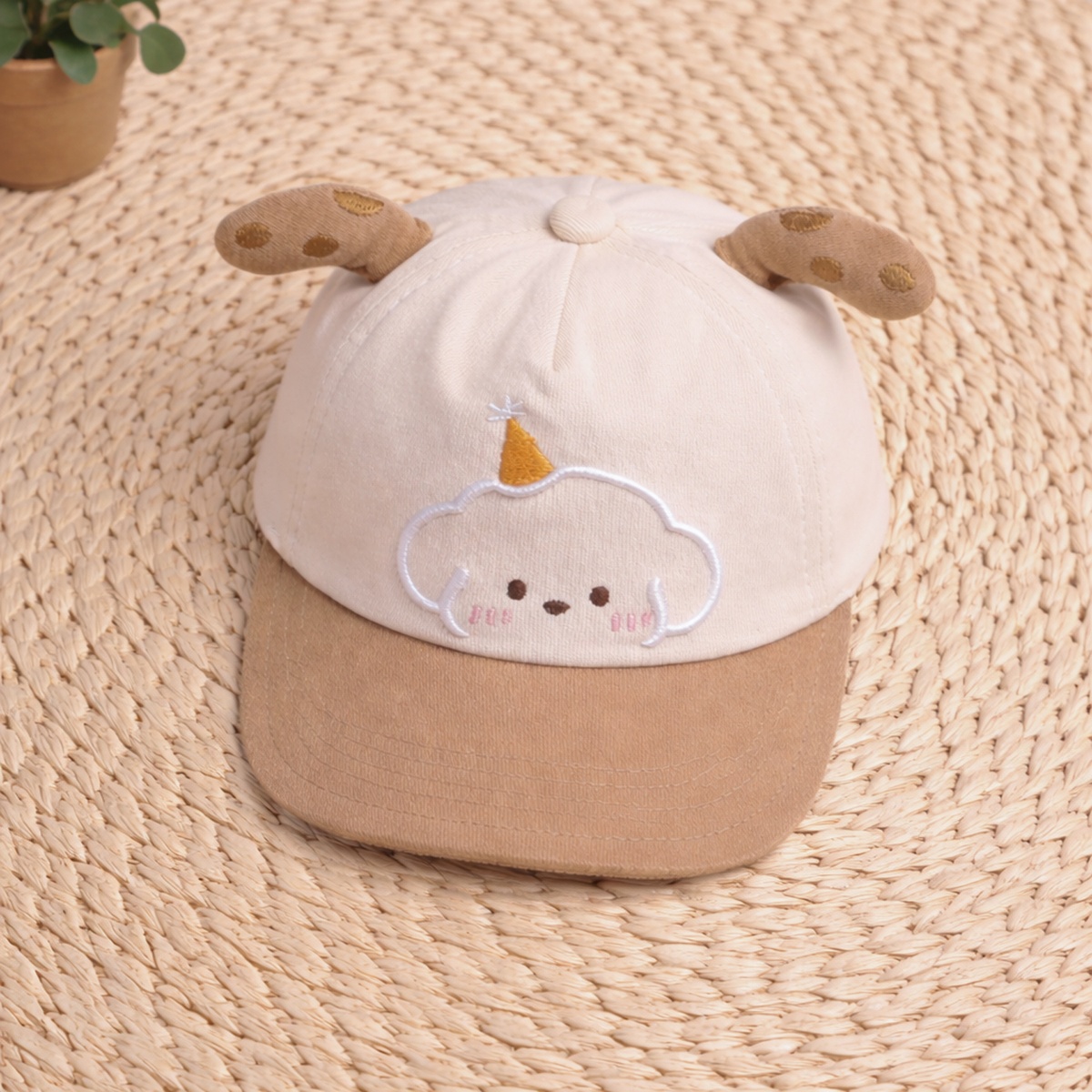 Mũ lưỡi trai KidsPlaza thêu cún 2 tai 26K-H05 size 46 (Be) - mặt phải