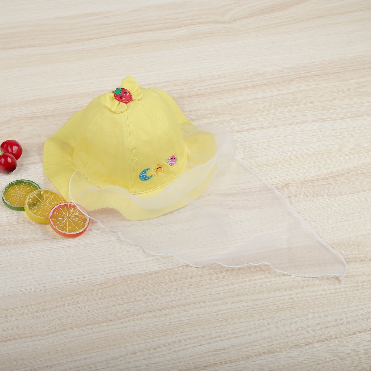 Mũ vành tròn bé gái KidsPlaza phủ voan gắn nơ DN22H (Vàng) - mặt sau