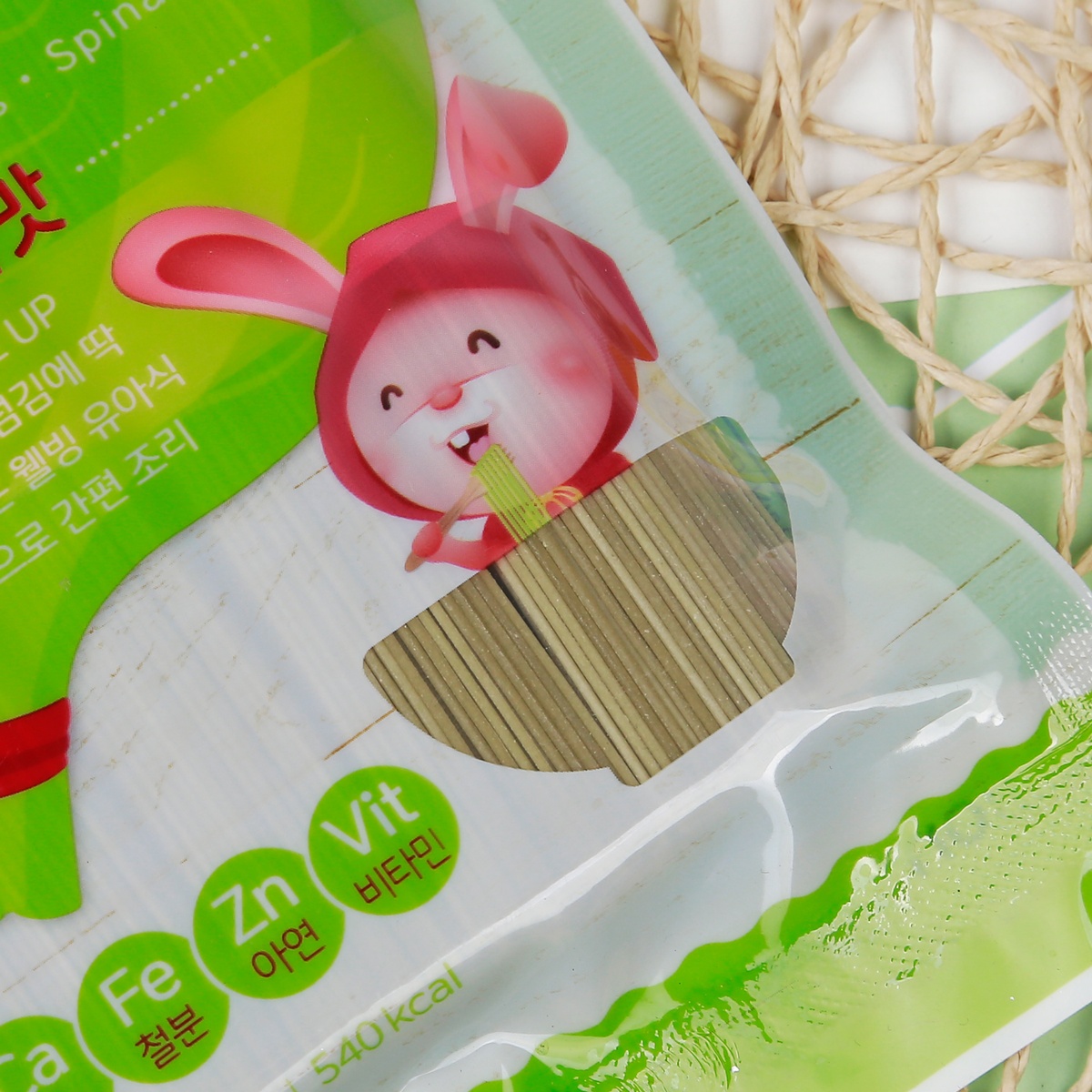 Mỳ trẻ em Jeion - Hàn Quốc vị cải bó xôi 150g  - mặt phải