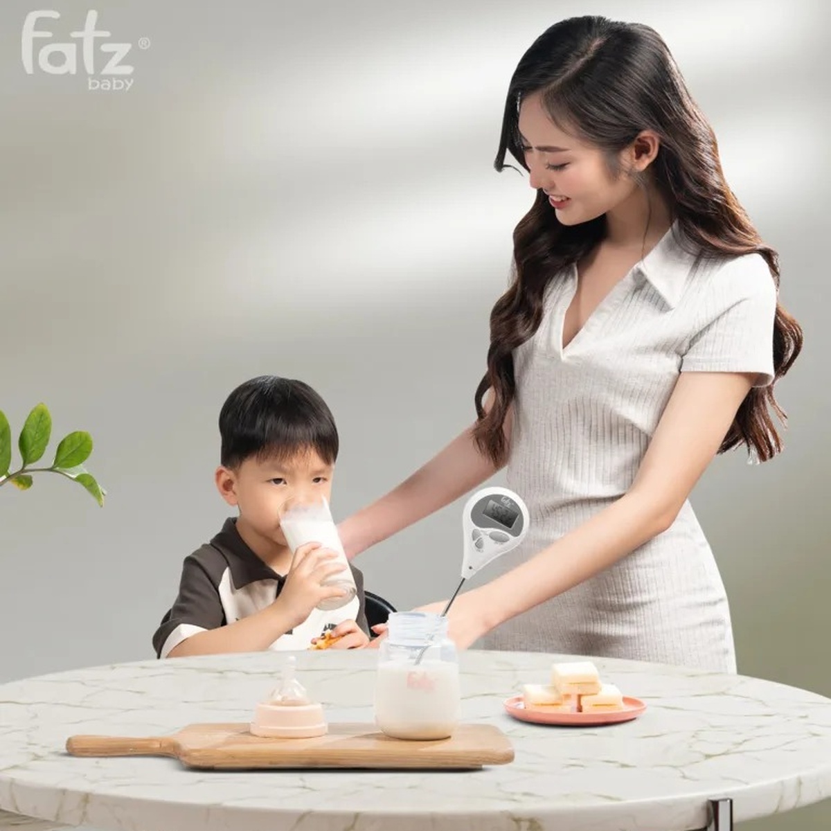 Nhiệt kế điện tử đa năng Truly 1 Fatzbaby FB8683WS  - mặt sau