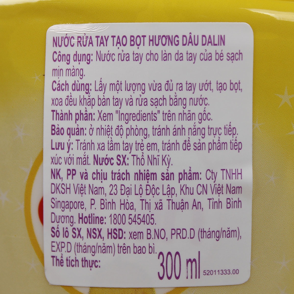Nước rửa tay hương dâu Dalin 300ml - góc nghiêng