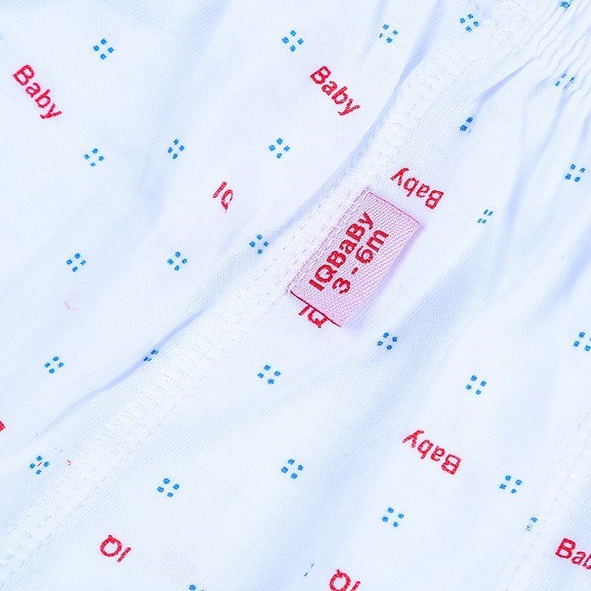 Quần dài mặc bỉm IQ Baby in chữ đỏ - mặt phải