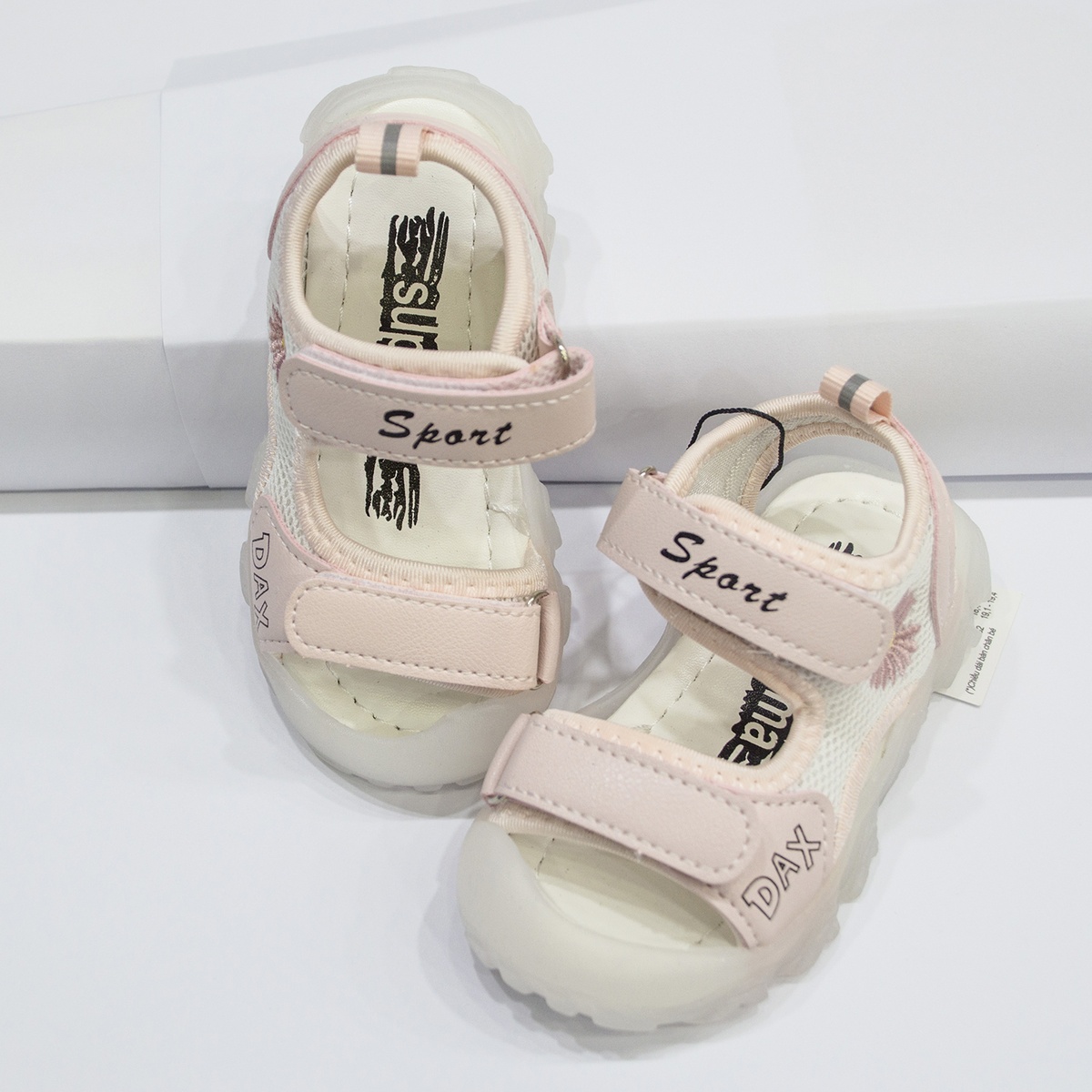 Sandal thêu hoa cúc hồng AC - mặt trái
