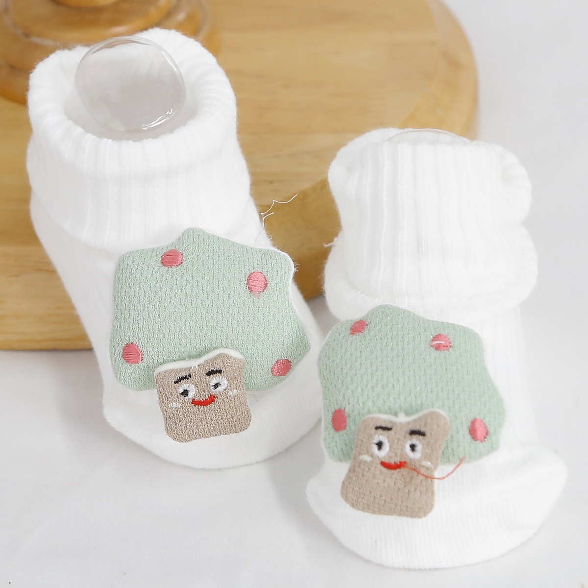 Set 2 tất bé gái in hình dễ thương AC22 - mặt trái
