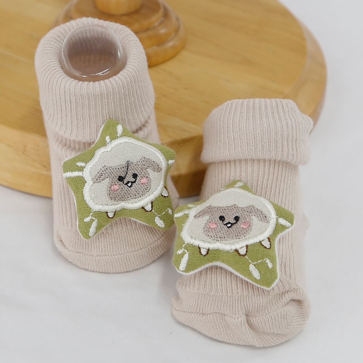 Set 2 tất bé trai in hình dễ thương AC22 - góc nghiêng