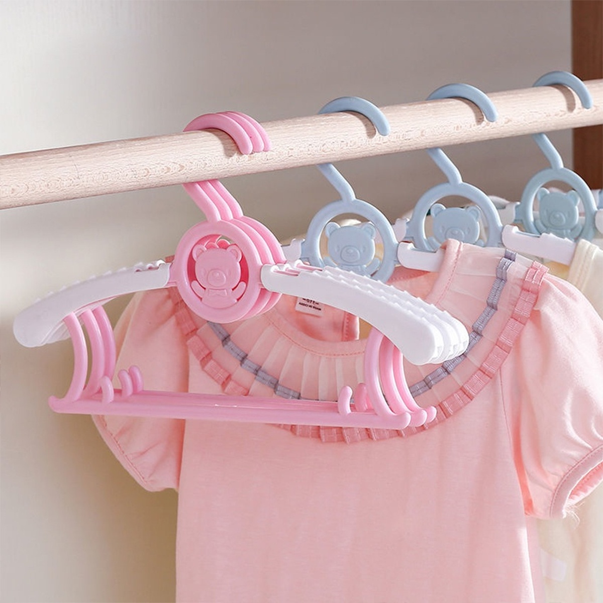 Set 5 móc treo trẻ em AC (Màu ngẫu nhiên)