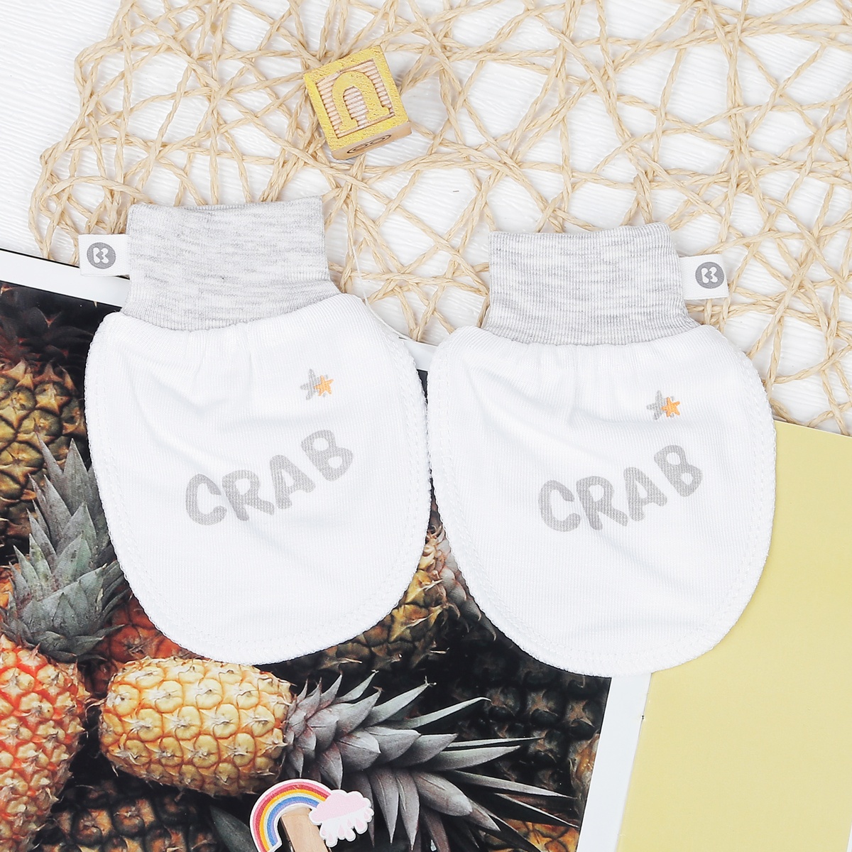 Set bao tay chân Otis bé trai KidsPlaza ND22T ( trắng ghi) - mặt trái