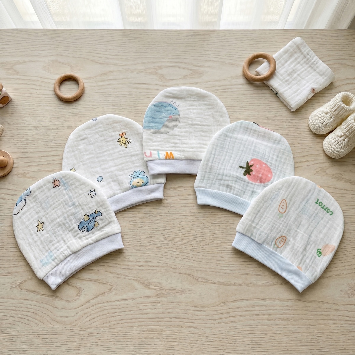 Set mũ và bao tay, bao chân nhiều họa tiết Muslin AC25 (Mẫu ngẫu nhiên) - hình 7