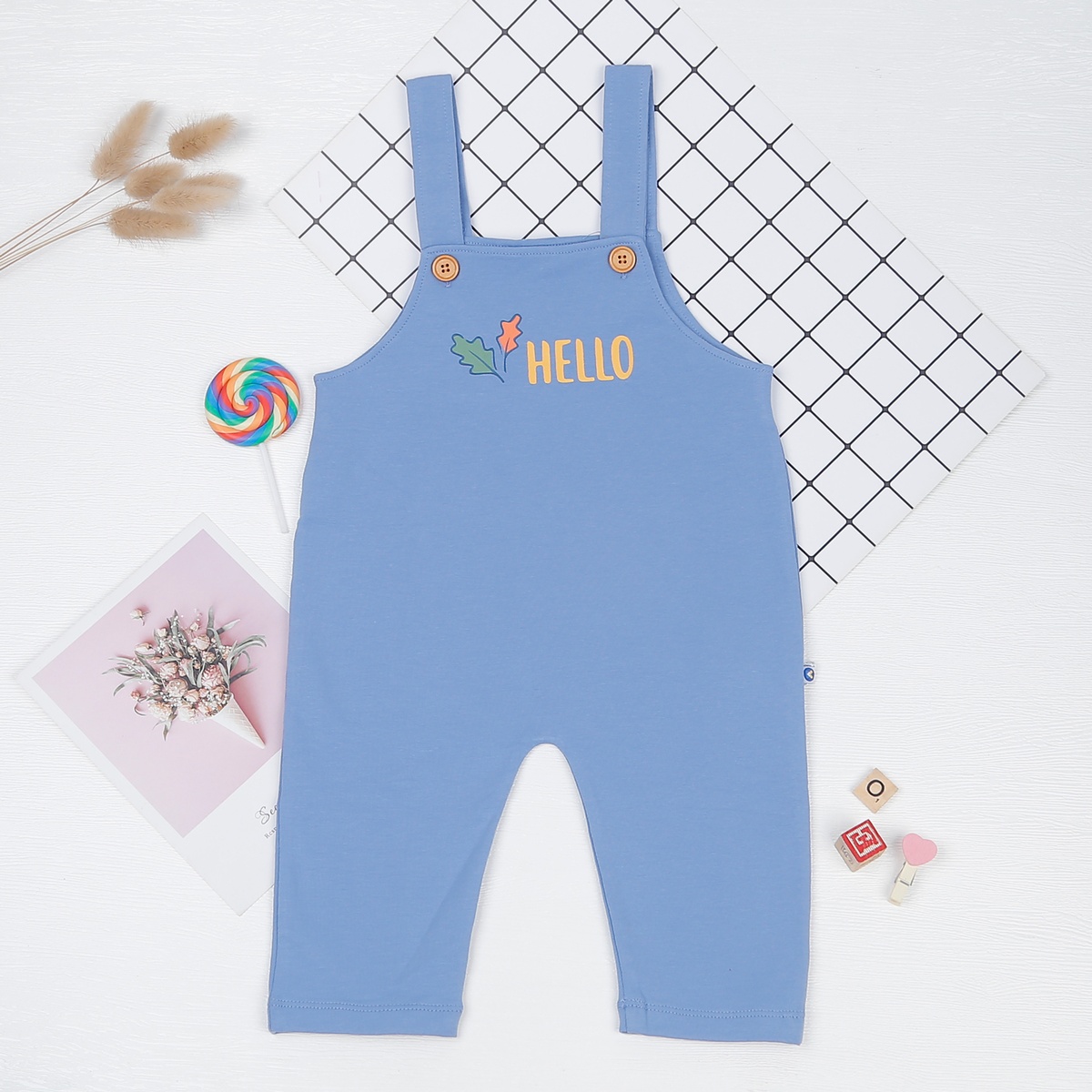 Set yếm bé trai KidsPlaza in HELLO HN22T (Trắng xanh) - góc nghiêng