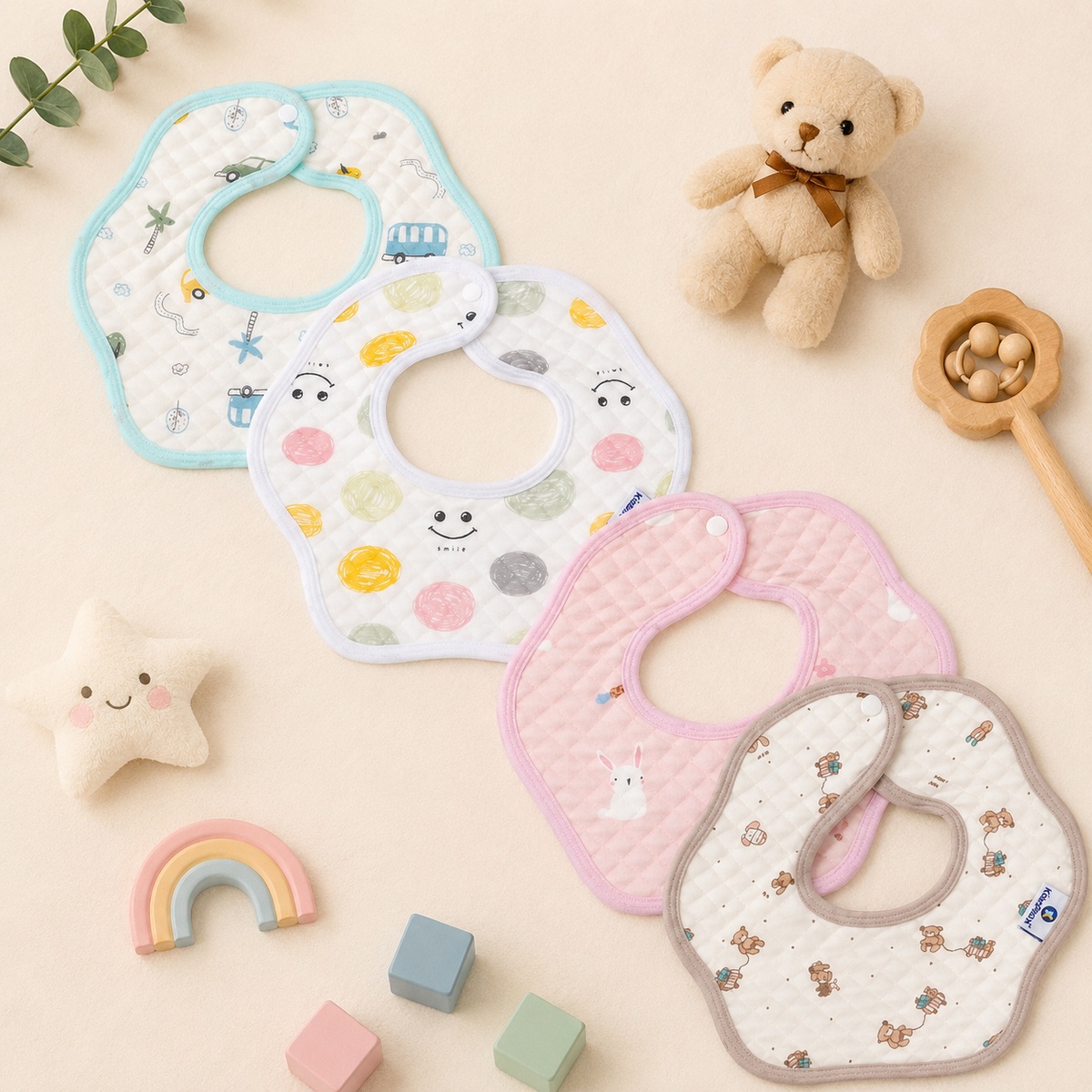 Set 2 yếm xốp hình bông hoa KidsPlaza TM26 (Mẫu ngẫu nhiên) - mặt trái