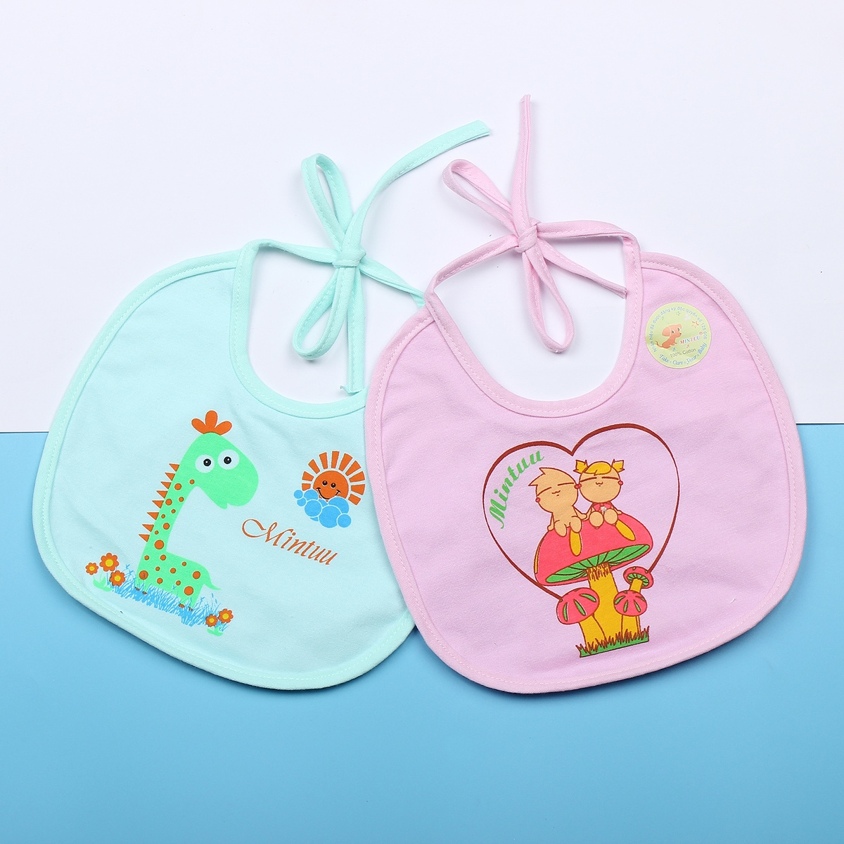 Set 2 yếm buộc dây họa tiết đáng yêu cho bé MT19  - mặt trước