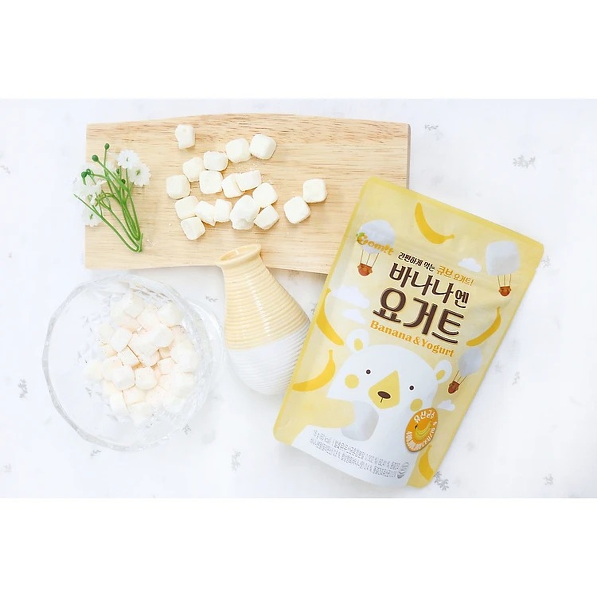 Sữa chua khô sấy lạnh YOMIT vị chuối 6m+ - mặt trái